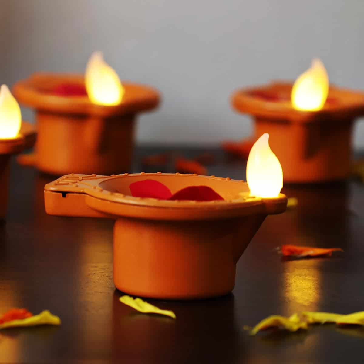 JalJyoti Diyas – Divine 🙏 Radiant 🌟 Bliss 😊